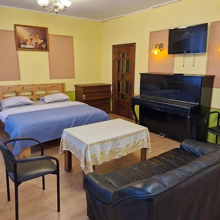 Apartament Erfolg 12 Daugavpils Exteriör bild
